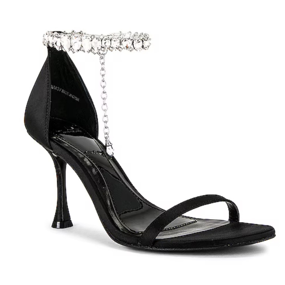 CLOSET CLOSING Jlo Jennifer Lopez x REVOLVE Avenue Sandal in Black Sz 7.5